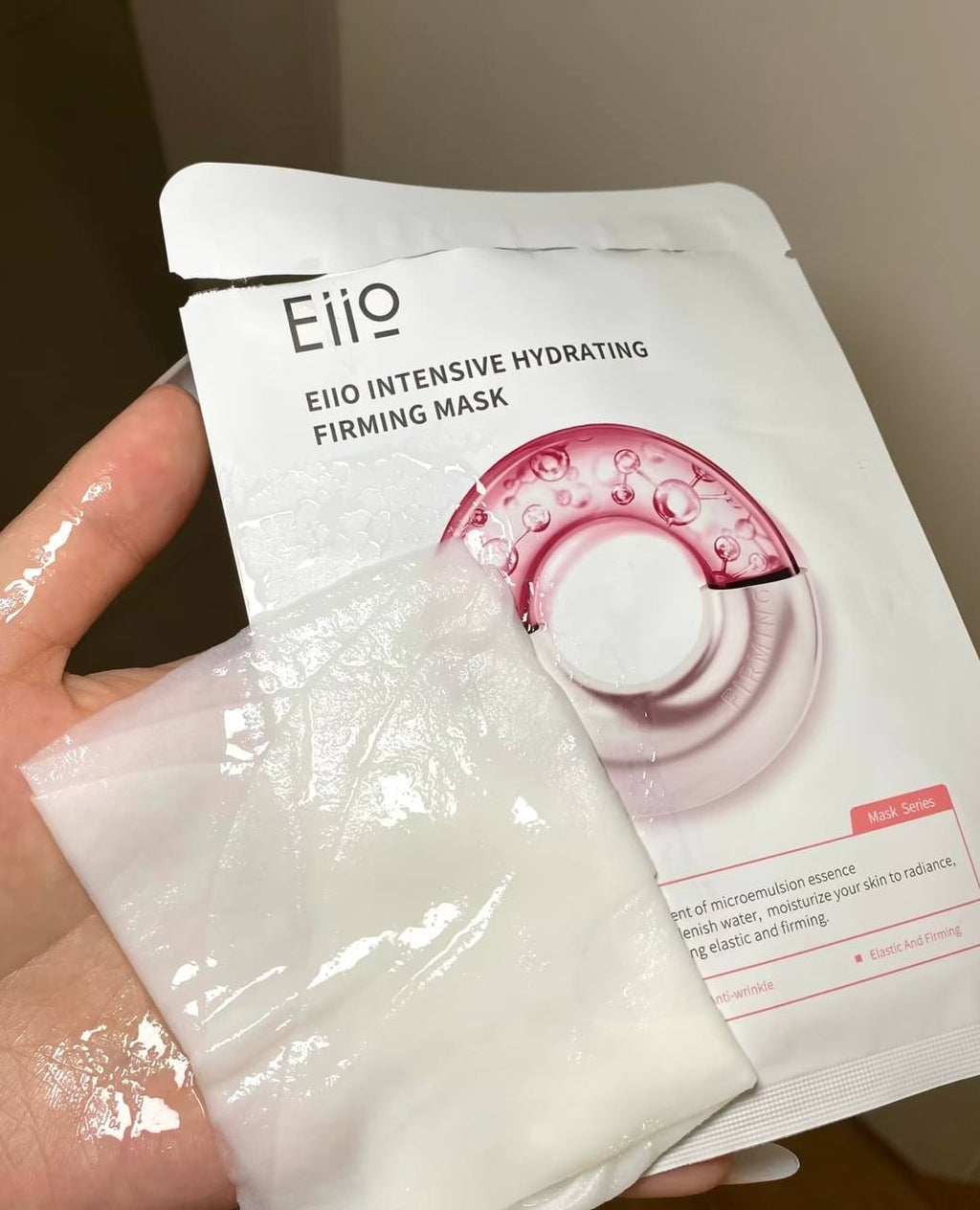 Eiio Sheet mask (ម៉ាសសន្លឺកសម្រាប់មុខឆាប់រោលប្រតិកម្ម)